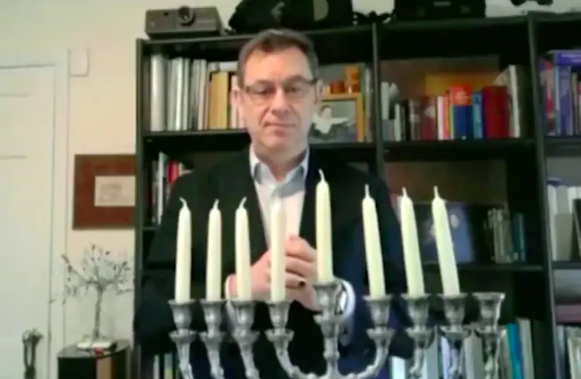 Pfizer CEO Shares Family’s Tragic Story During Holocaust